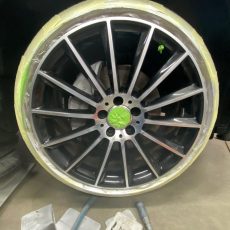 Scratched MERCEDES Diamond cutted wheel Dubai UAE